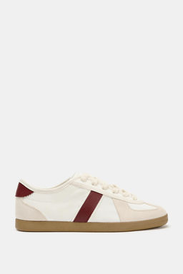 ZAPATILLAS DEPORTIVAS / Rojo Burgundy