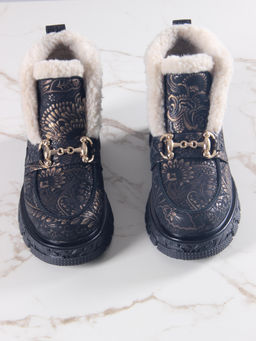 Ботинки 307.PODYUM141 bl.Черная грация/шерсть