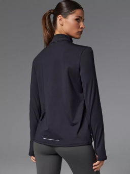 Спортивный лонгслив