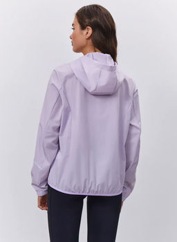 T3351-20 Ветровка женская