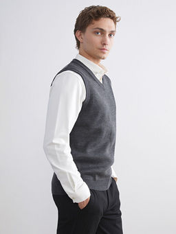 Standart Kal?p V Yaka Erkek Triko S?veter