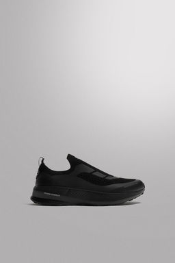 TRAINERS