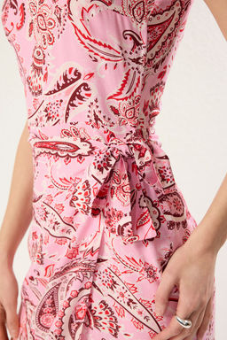 Pembe Sal Desen A Kesim Baglama Detayl? Midi Dokuma Elbise TWOSS24EL00458