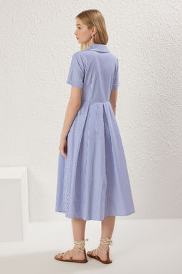 TRENDYOLMILLA Mavi Cizgili Etegi Belden Ac?lan Yar?m Patl? Midi Dokuma Elbise TWOSS25EL00187 фото 5