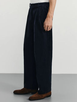 Вельветовые брюки relax fit / Zarina