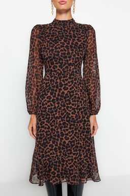 TRENDYOLMILLA Camel Dik Yakal? Etegi Volanl? Sifon Dokuma K?sl?k Elbise TWOAW20EL1313