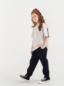 Джоггеры облегченные "Уголь" с карманами 7+