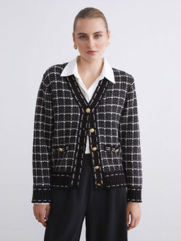 V Yaka Ekose Kad?n H?rka