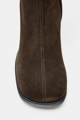 SPLIT SUEDE BOOTS WITH TOPSTITCHING - Zara фото 7