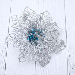 Цена за 2 шт. Ёлочные игрушки 3 шт. Зимнее волшебство. Ажурный цветок пластик, 10.5 см, серебро  фото 2