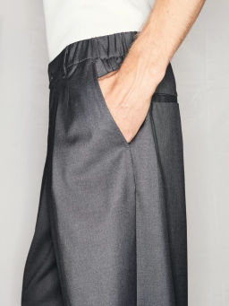 Брюки relax fit с защипами / Zarina  фото 5