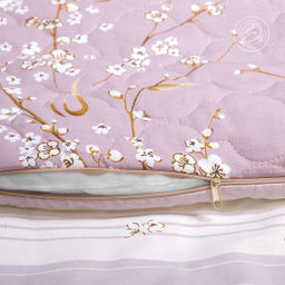 Постельное белье Сакура (поплин зима-лето) Евро/Пододеяльник стеганый (молния): 1 шт. - 215*200; Простыня: 1 шт. - 215*240; Наволочка (клапан): 2 шт. - 70*70; Зима - лето