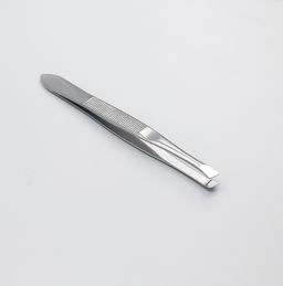 Zinger Пинцет для бровей скошенный / Classic B 164 S SH, ручная заточка, 88-90 мм, серебристый  фото 4