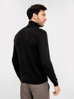 Свитер мужской черный