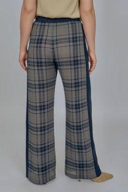 Брюки льняные с лампасами  клетка