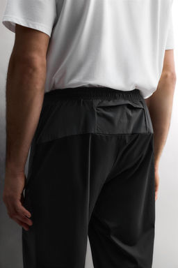 COLOUR BLOCK TECHNICAL TROUSERS - Zara фото 22