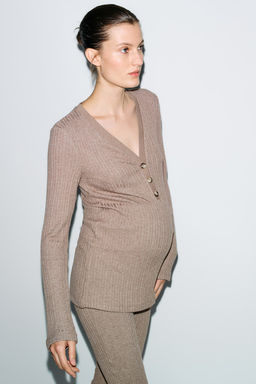 MAMA Top en punto de canale con escote en V