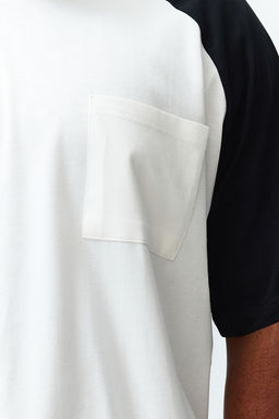 TRENDYOL MAN Buyuk Beden Ekru Oversize Cepli Renk Bloklu %100 Pamuklu T-Shirt TMNSS24BF00044 - Trendyolmilla фото 4