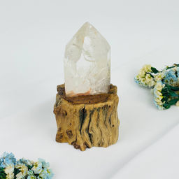 Кристалл из Горного Хрусталя на подставке