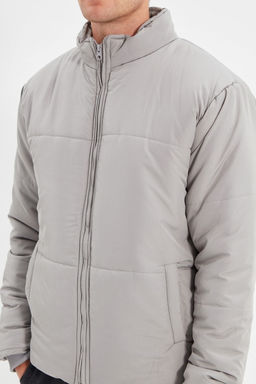 TRENDYOL MAN Koyu Yesil Regular Fit Cepli Ruzgara ve Suya Dayan?kl? Sisme Mont TMNAW22MO0091 - Trendyolmilla фото 12