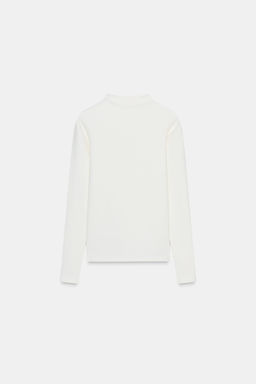 CAMISETA CUELLO ALTO / Blanco roto