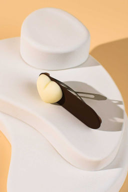 Набор заколок для волос клик-клак, зажим, софт-тач, арт. 71754 / 10 СЕРДЕЧКИ (в наборе: 2шт., 6,4; 6,7 см, черный металл, поликарбонат, полиэфирная смола, цвет: бежевый, коричневый, подложка из мелованного картона + ПЭТ-пакет с европодвесом)