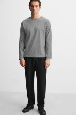 TEXTURED PLEATED TROUSERS - Zara фото 5