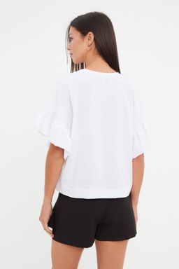 Beyaz %100 Pamuk F?rf?r Detayl? Basic Bisiklet Yaka Orme T-Shirt TWOSS22TS2429