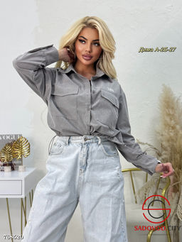 Женская рубашка на пуговицах