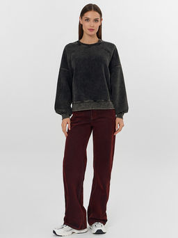 Теплый свитшот женский черный с начесом