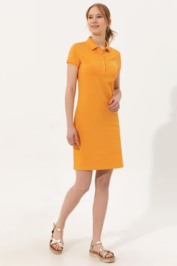 Женское желтое вязаное платье