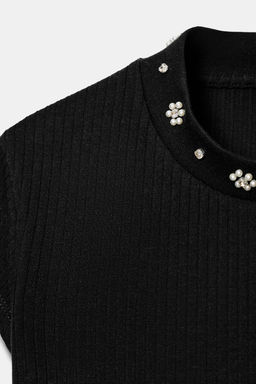 SHORT SLEEVE FAUX PEARL T-SHIRT - Zara фото 7