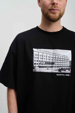 Футболка оверсайз унисекс " Политех" черный