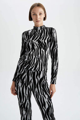 Приталенная полуводолазка с зебровым узором и длинными рукавами - Defacto фото 3