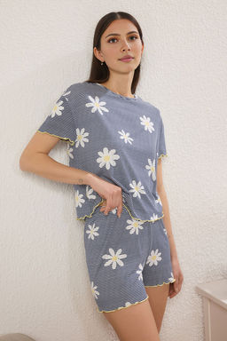 Trendyolmilla Sar?-Cok Renkli Cicekli ve Cizgili Baby Overlok Detayl? Sortlu Orme Pijama Tak?m? THMSS25PT00205 фото 9