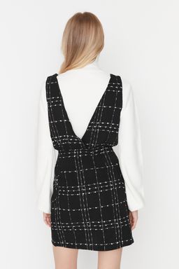 TRENDYOLMILLA Ekru Ekose / Kareli V Yaka Mini Dokuma Jile Elbise TWOAW21EL0319 фото 5