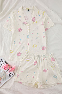 Trendyolmilla Ekru %100 Pamuklu Galaksi Desenli Sortlu Orme Pijama Tak?m? THMSS25PT00299  фото 6