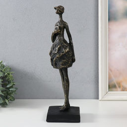 Фигурка полистоун «Девушка в шляпке», под металл, 9.4×9×31.7 см
