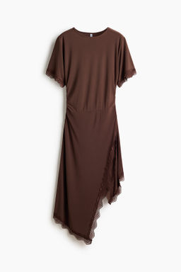 Vestido de punto con ribetes de encaje