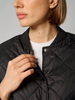 Куртка женская 12411-22033 black - Maxroses фото 4