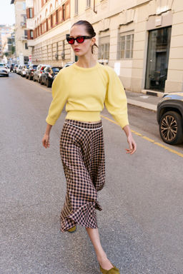 JERSEY PUNTO MANGA ABULLONADA / Amarillo