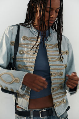 CHAQUETA DENIM TRF BOTONES / Azul claro - Zara фото 2