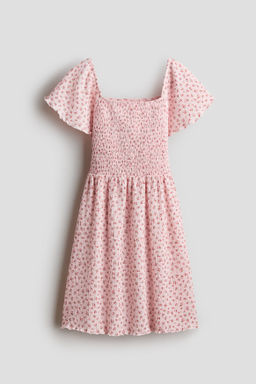 Vestido con cuerpo nido de abeja