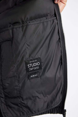 Облегающее водоотталкивающее пальто с капюшоном - Defacto фото 6