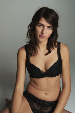 Sujetador push-up de encaje sin aros - H&m фото 3