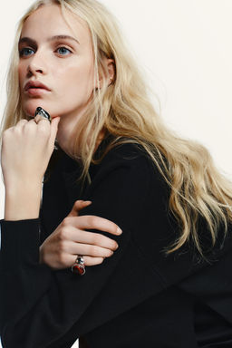 PACK OF 2 STONE RINGS