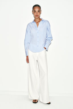 CAMISA ENTALLADA RAYAS / Celeste