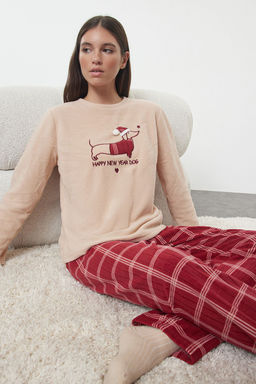 Trendyolmilla Somon Ekoseli Y?lbas? Temal? Polar K?sl?k Orme Pijama Tak?m? THMAW25PT00137