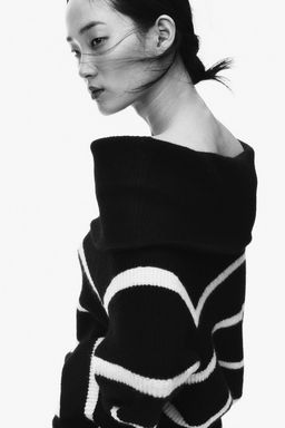 Jersey off-the-shoulder en punto de canale