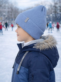 Шапка вязаная голубая